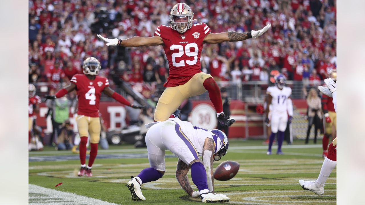 Jacksonville, FL, USA. 21st Nov, 2021. San Francisco 49ers safety Talanoa  Hufanga (29) before 1st half NFL football game between the San Francisco  49ers and the Jacksonville Jaguars at TIAA Bank Field