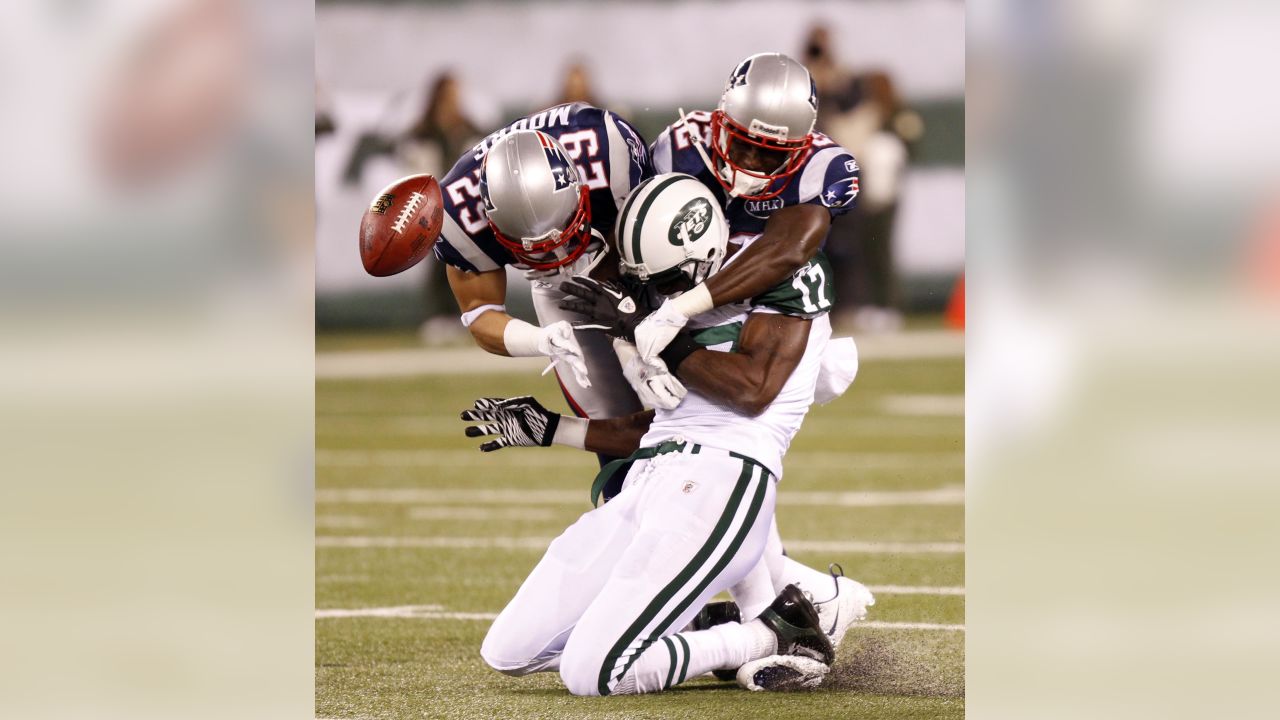 Oct 16, 2011; East Rutherford, NJ, USA; Buffalo Bills tackle Erik