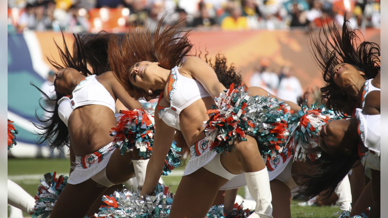 Cheerleader Girl Tampon Telegraph