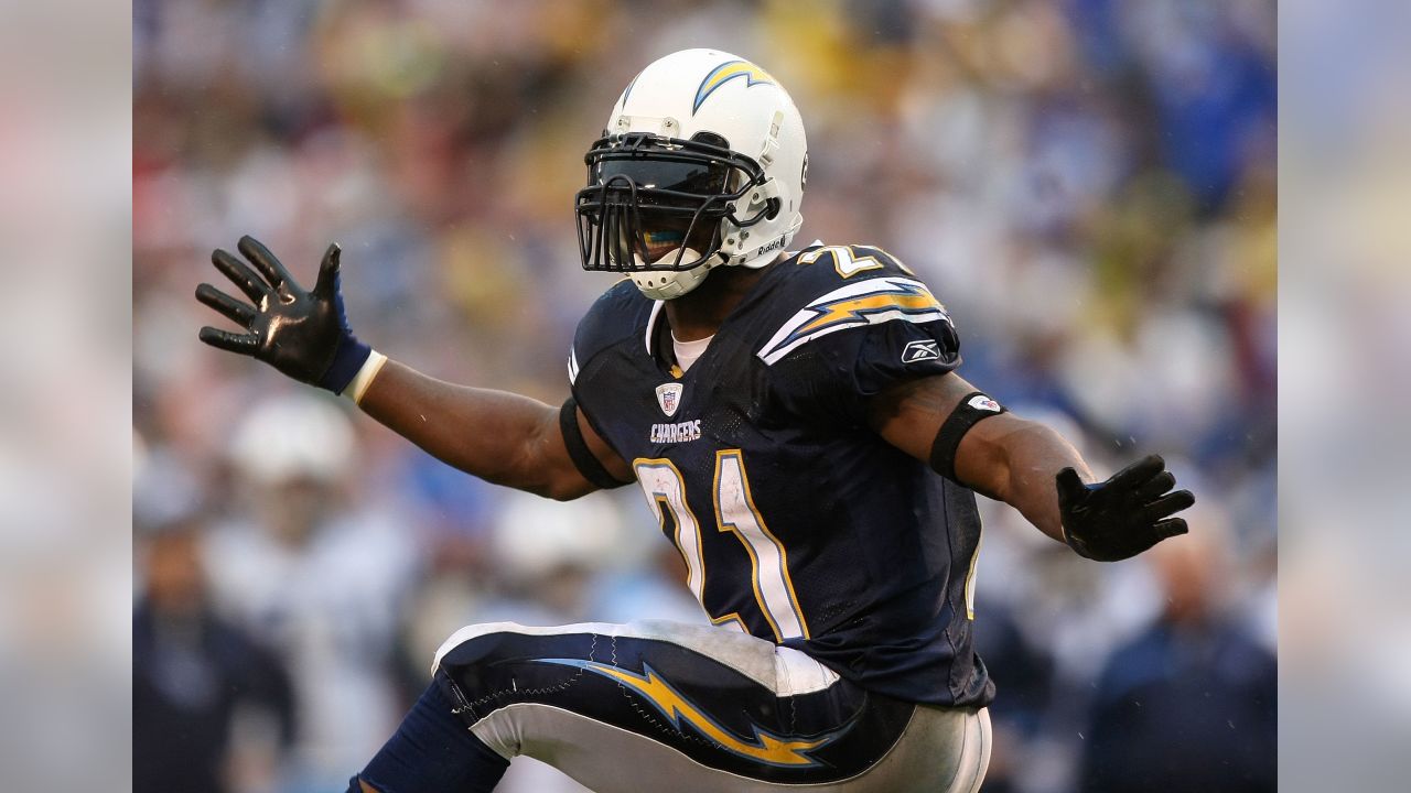 San Diego Chargers running back LaDainian Tomlinson (21) scrambles