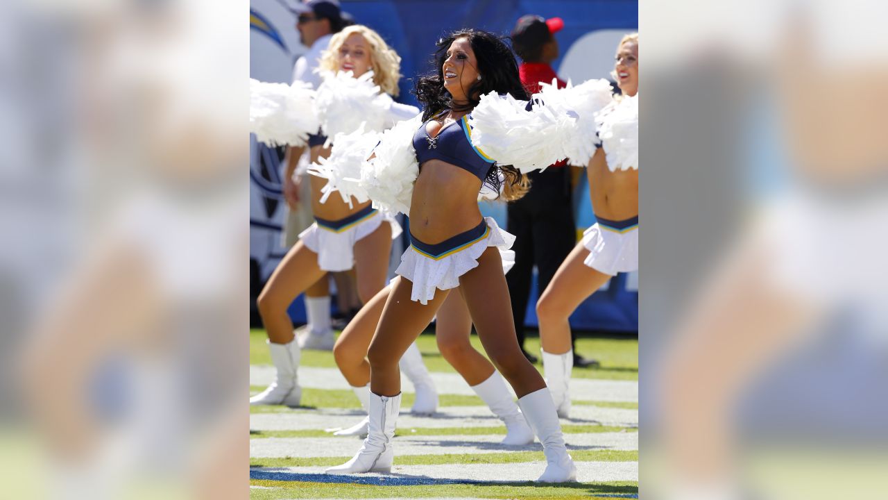 2012 NFL Cheerleaders: Best of Week 4