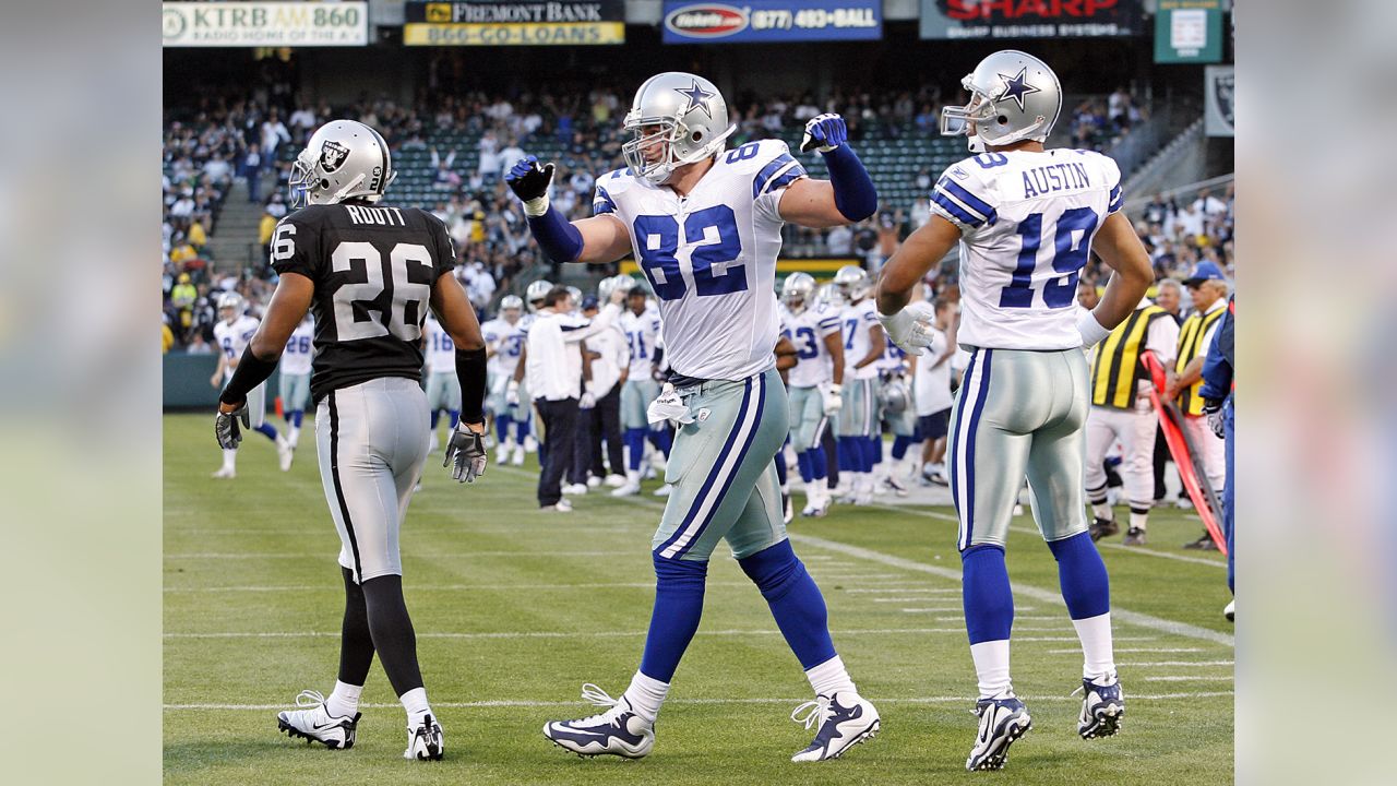 Dallas Cowboys wide receiver Miles Austin (19) celebrates his reception in  first half action in the NFL - NFC Playoffs football game between the  Philadelphia Eagles and Dallas Cowboys at Cowboys Stadium