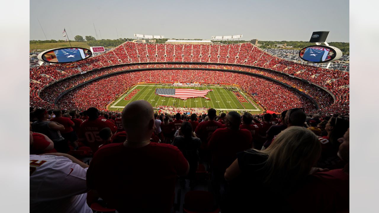 Watch this amazing Arrowhead stadium flyover before Raiders vs. Chiefs -  Arrowhead Pride