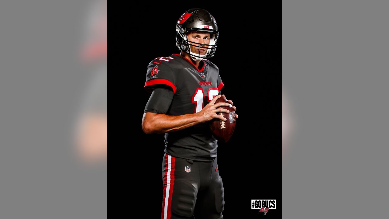 Tom Brady in a Bucs uniform: Grins and gripes from the internet