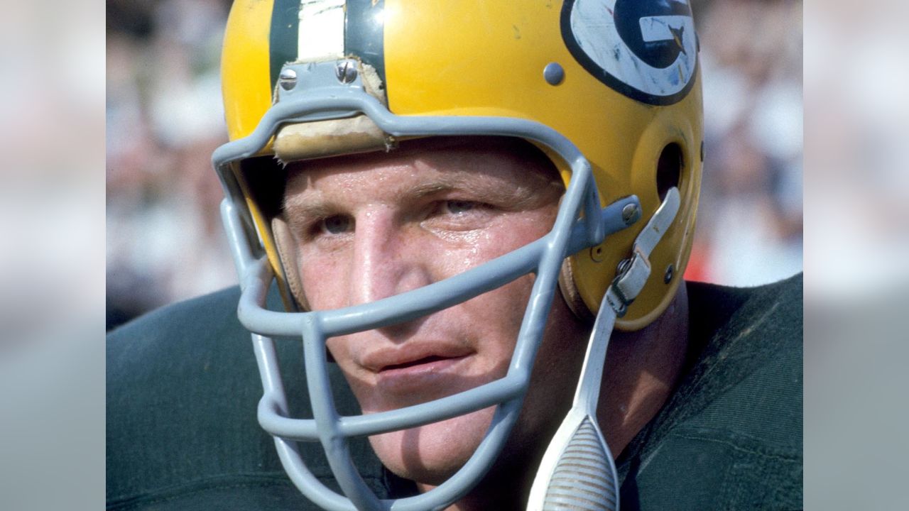 SI Photo Blog — Green Bay Packers linebacker Ray Nitschke recovers