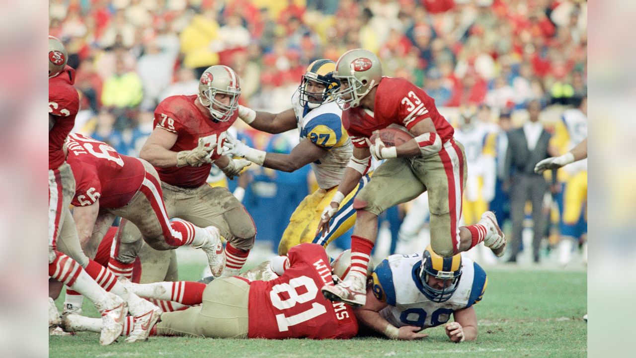 San Francisco, California, USA. 3rd Jan, 1994. San Francisco 49ers vs.  Philadelphia Eagles at Candlestick Park Monday, January 3, 1994. Eagles  Beat 49ers 37-34-OT. San Francisco 49ers quarterback Steve Young Credit: Al