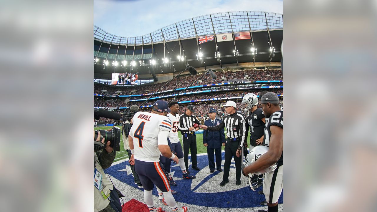 LONDON, ENGLAND - OCTOBER 06 2019: Cheerleaders perform during the NFL game  between Chicago Bears and Oakland Raiders at Tottenham Stadium in London,  United Kingdom Stock Photo - Alamy