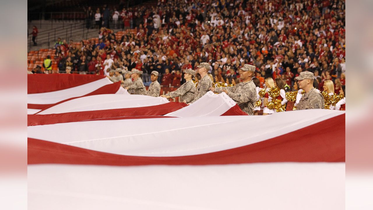 New York Jets pay tribute to America's military, veterans with annual  Salute to Service game