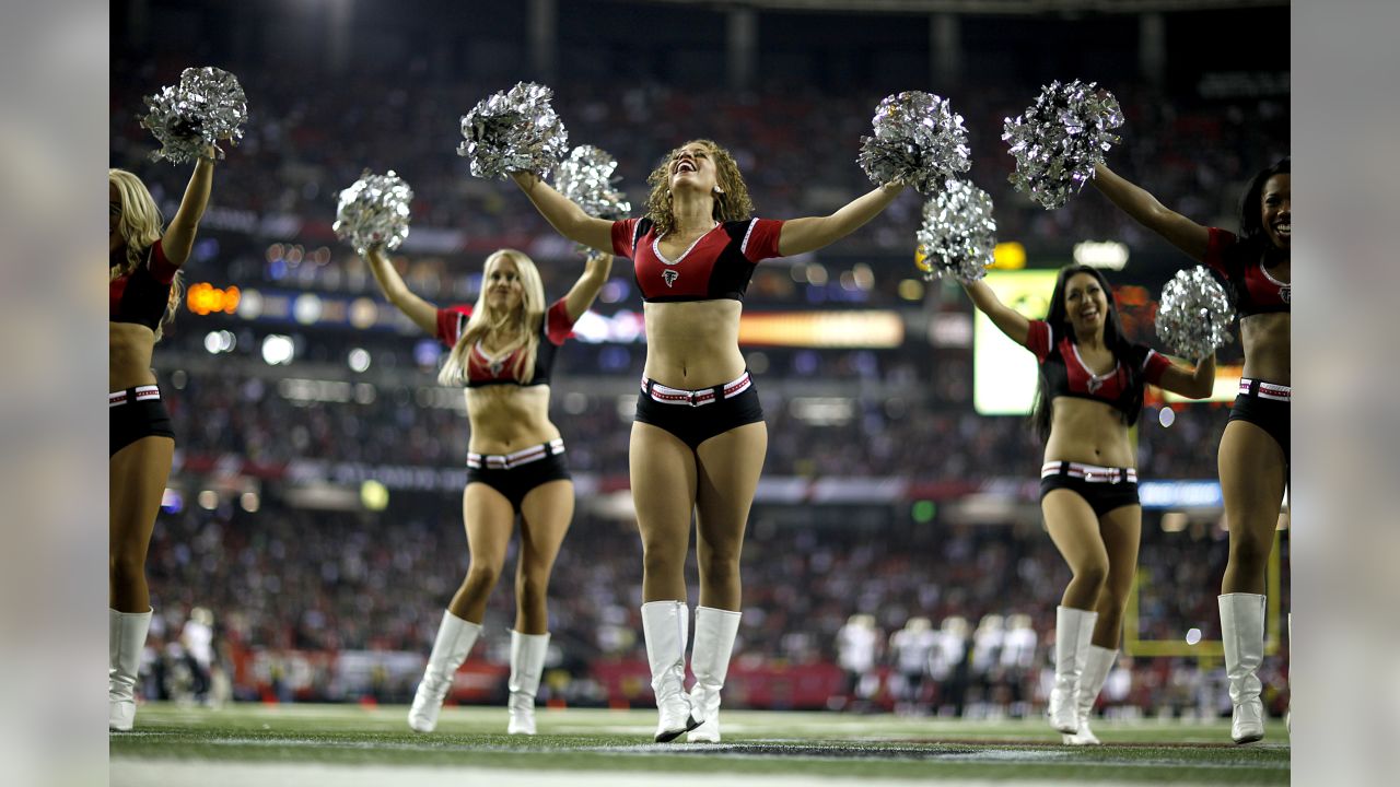 Retro NFL Washington From 2012 Season – Ultimate Cheerleaders