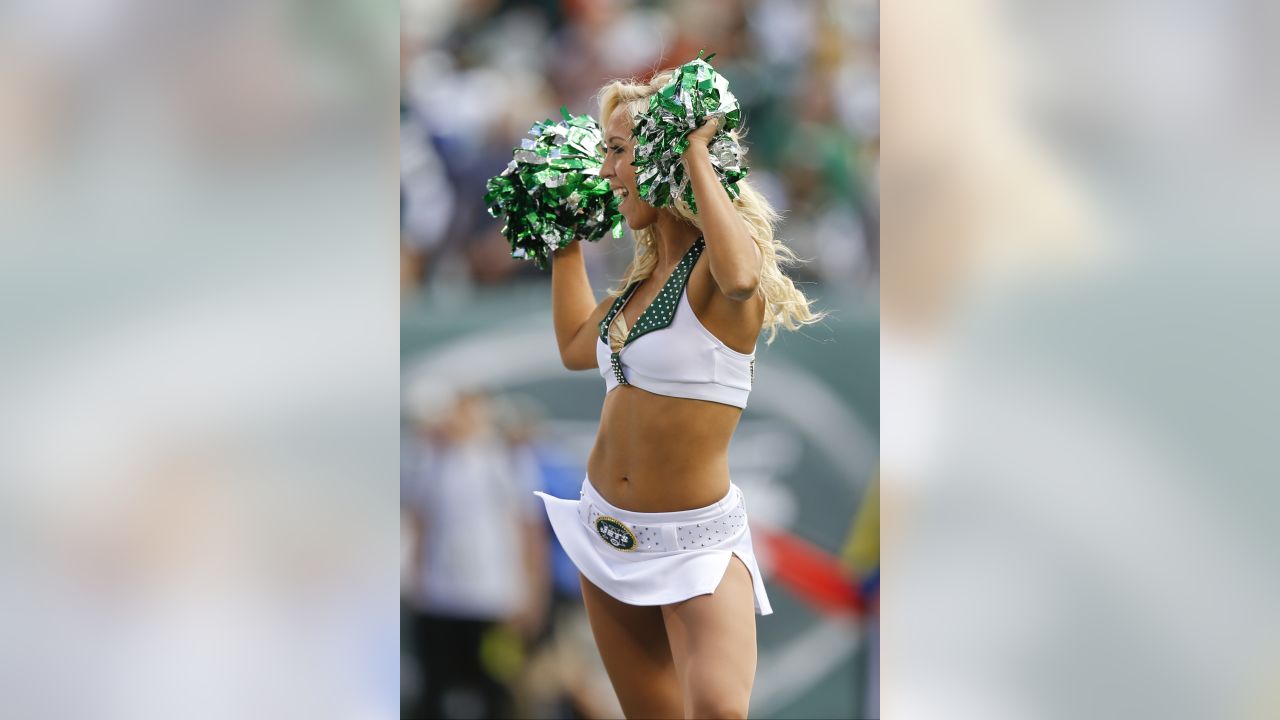 Reason to Cheer - New York Jets Cheerleader