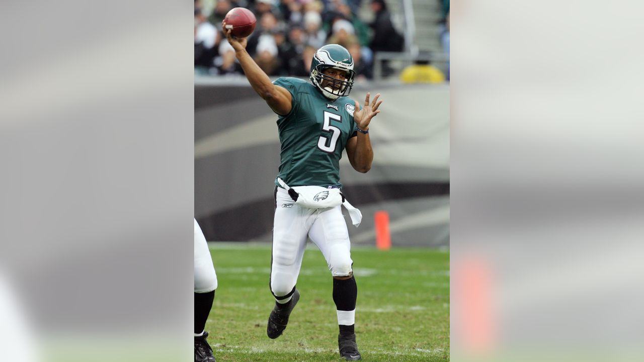 New York Jets quarterback Brad Smith runs out of the pocket against the  Buffalo Bills in week 17 of the NFL season at New Meadowlands Stadium in  East Rutherford, New Jersey on