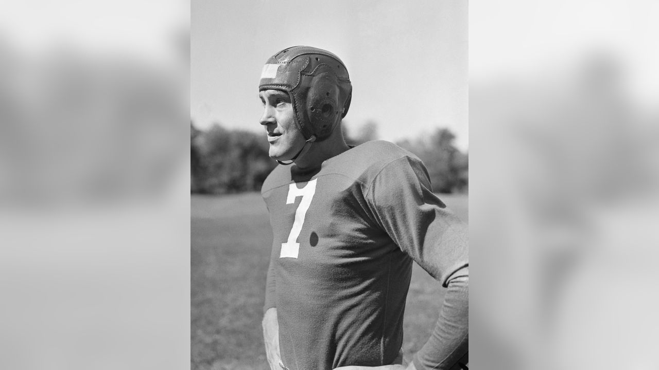 New York Giants' Mel Hein is seen in 1939. (AP Photo Stock Photo - Alamy