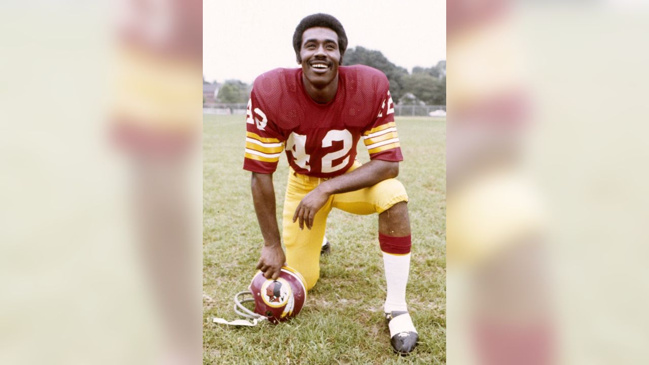 59 Charley Taylor Redskins Nfl Stock Photos, High-Res Pictures