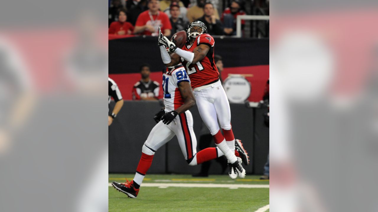 Atlanta Falcons wide receiver Marty Booker (80) reacts after scoring a  touchdown defended by Buffalo Bills cornerback Reggie Corner (27) during  the second half of an NFL football game, Sunday, Dec. 27