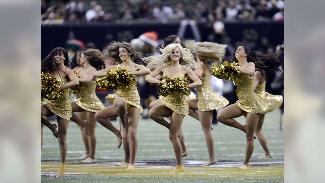 Cheerleaders make NFL Week 15 a must-watch for all – New York