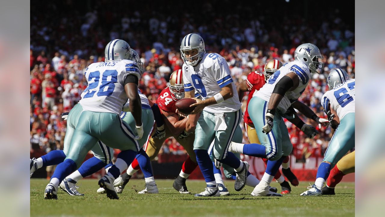 10,970 Cowboys Vs 49ers Stock Photos, High-Res Pictures, and