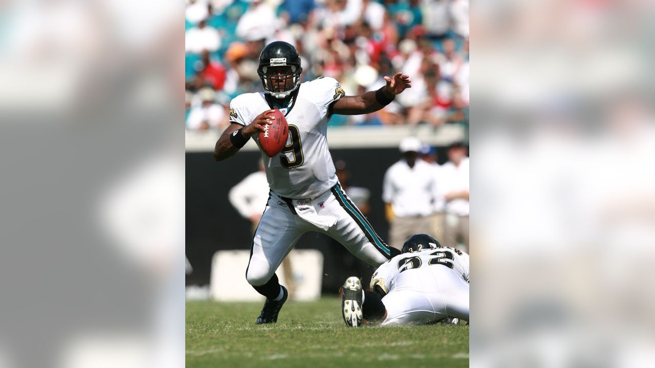 Atlanta Falcons tight end Alge Crumpler celebrates a Falcons News Photo  - Getty Images