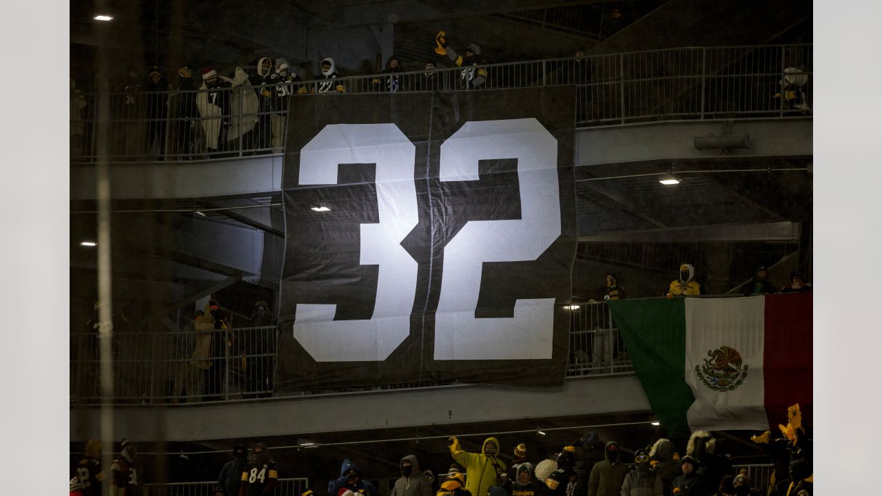 Steelers put Franco Harris retired No. 32 jersey on display at Acrisure  Stadium