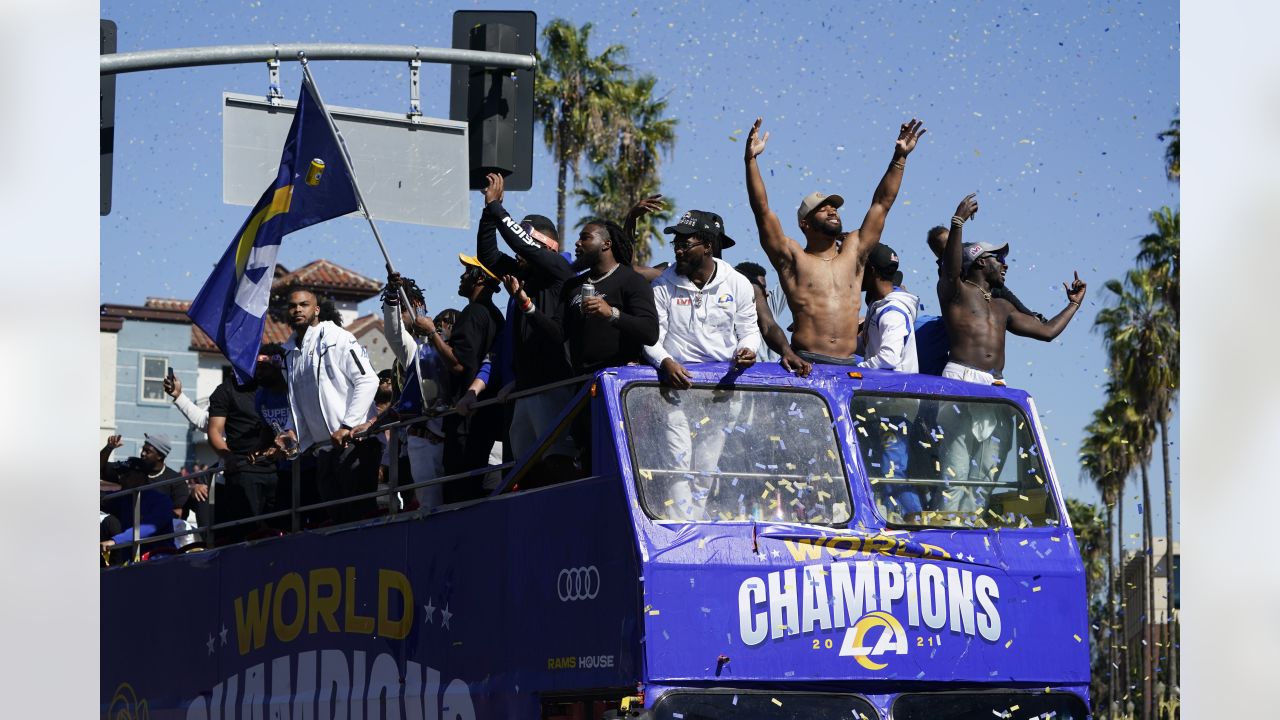 rams superbowl parade