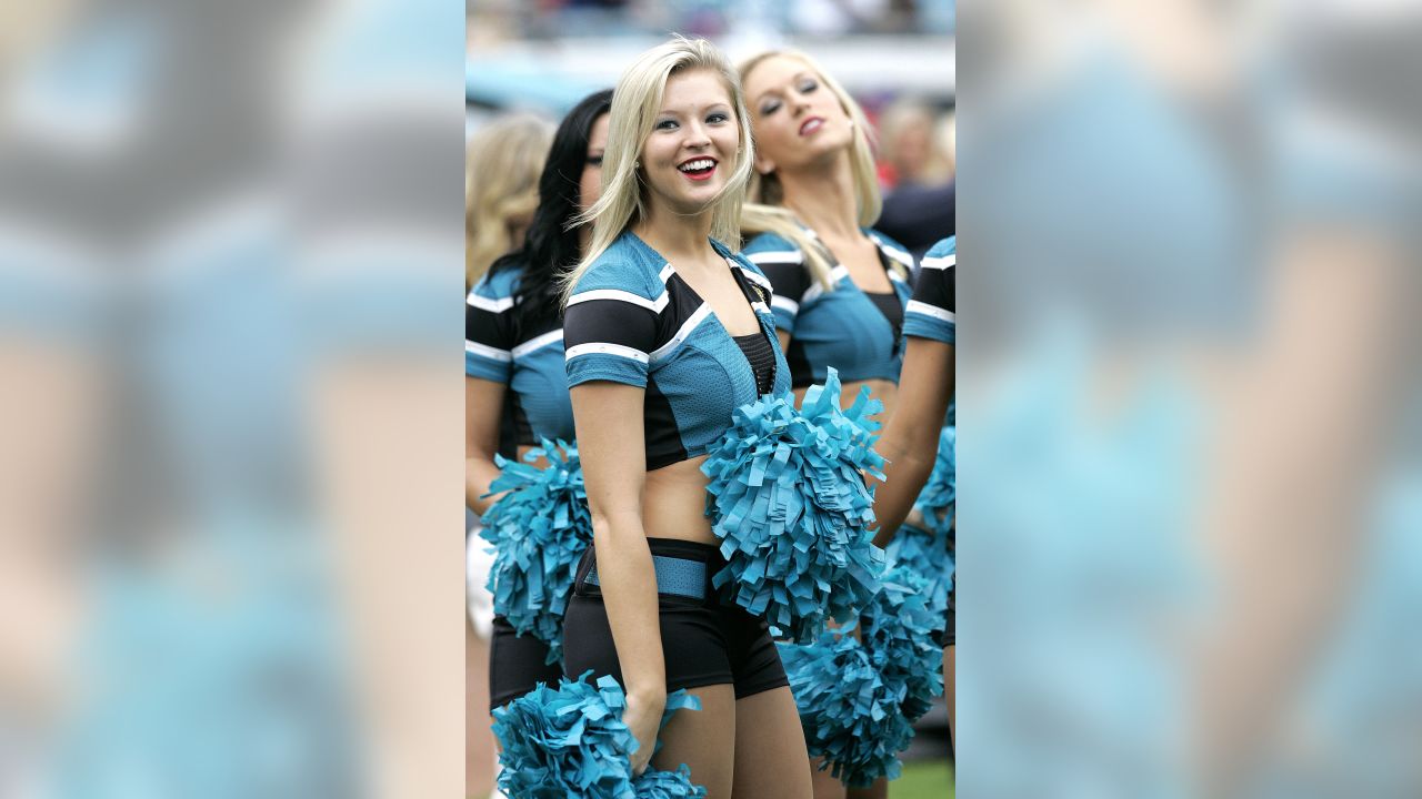 2009 NFL Cheerleaders: Week 11