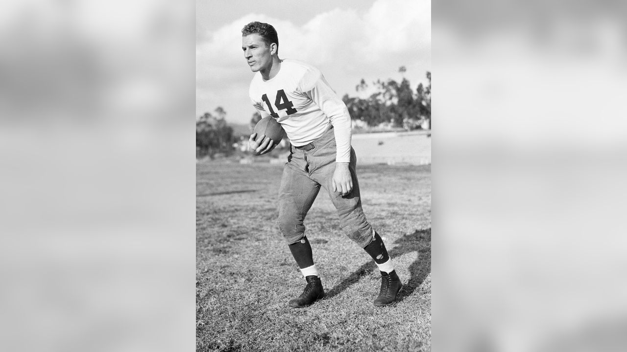 Vintage Photo of the Day: Don Hutson at Alabama in 1934