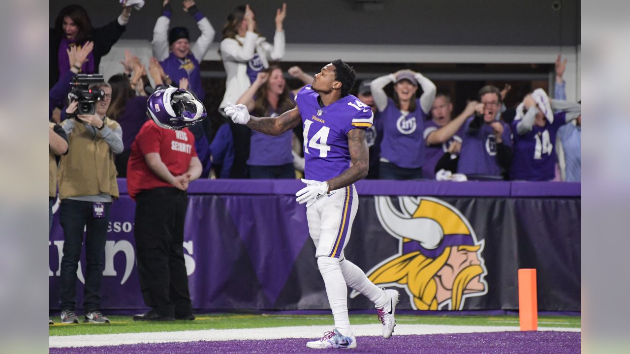 NFL: Stefon Diggs performs the Minnesota Miracle