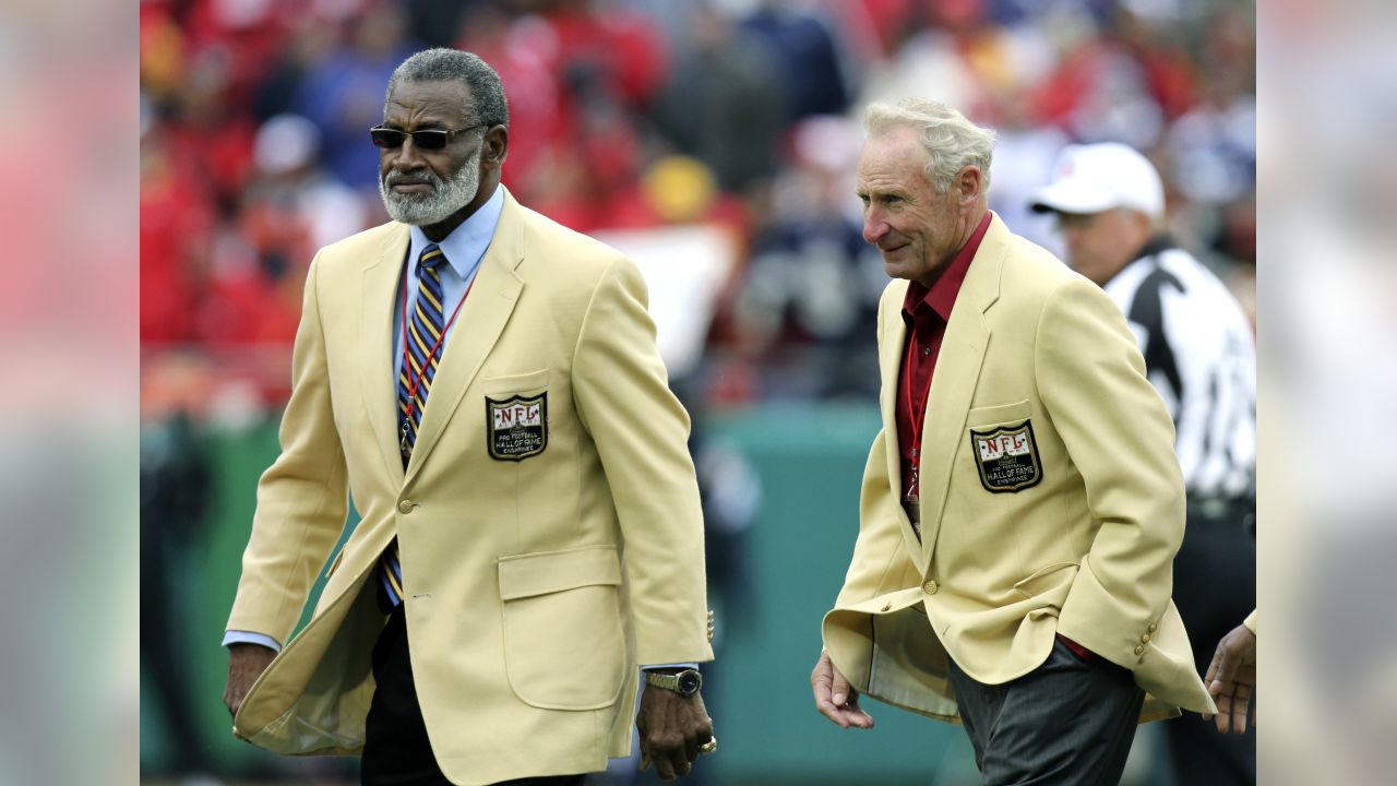 BOBBY BELL NFL HALL OF FAME CAREER BOBBY BELL NFL CAREER