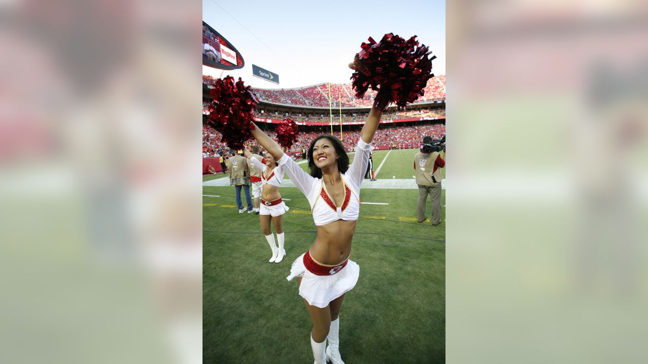 Retro NFL Washington From 2012 Season – Ultimate Cheerleaders