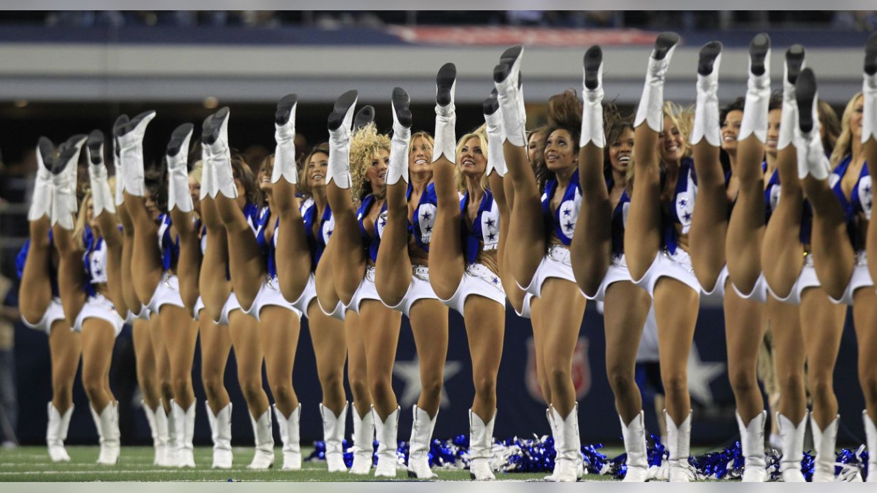 Retro NFL Washington From 2012 Season – Ultimate Cheerleaders