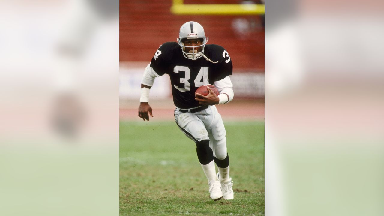 The NFL may have banned stickum, but Lester Hayes got to keep his  interception record