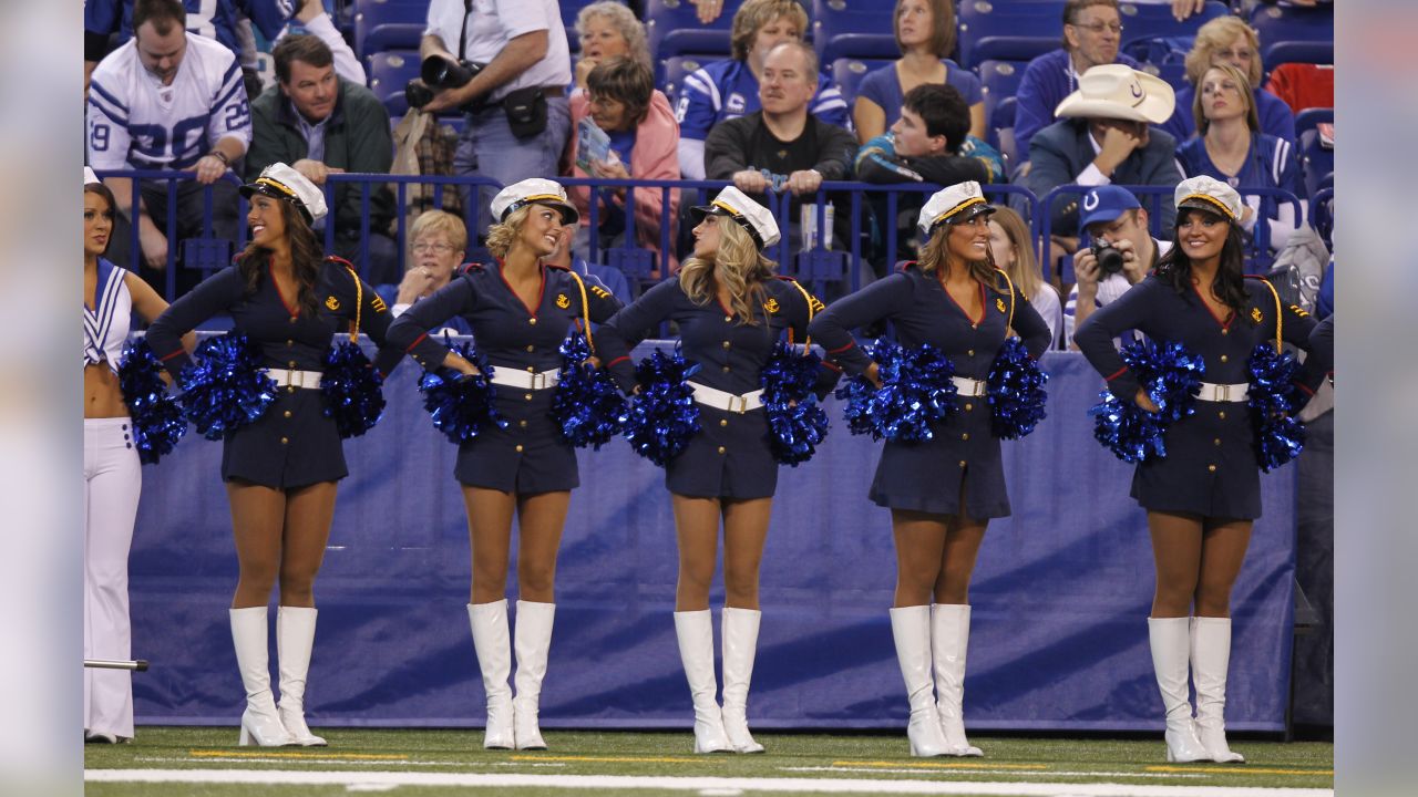 NFL cheerleaders Week 10 - Los Angeles Times