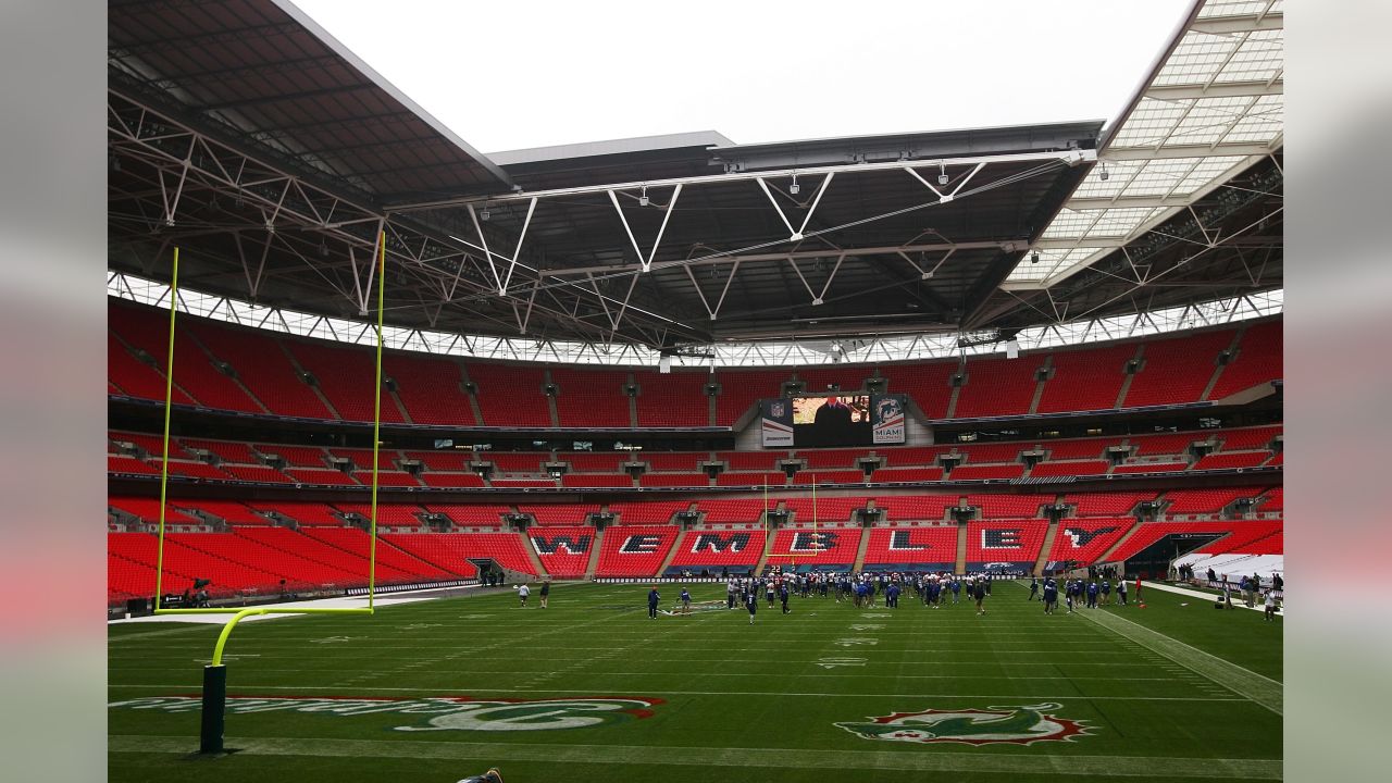 New York Jets International Series Game Versus the Miami Dolphins at Wembley  Stadium Editorial Stock Photo - Image of people, wembley: 60871983