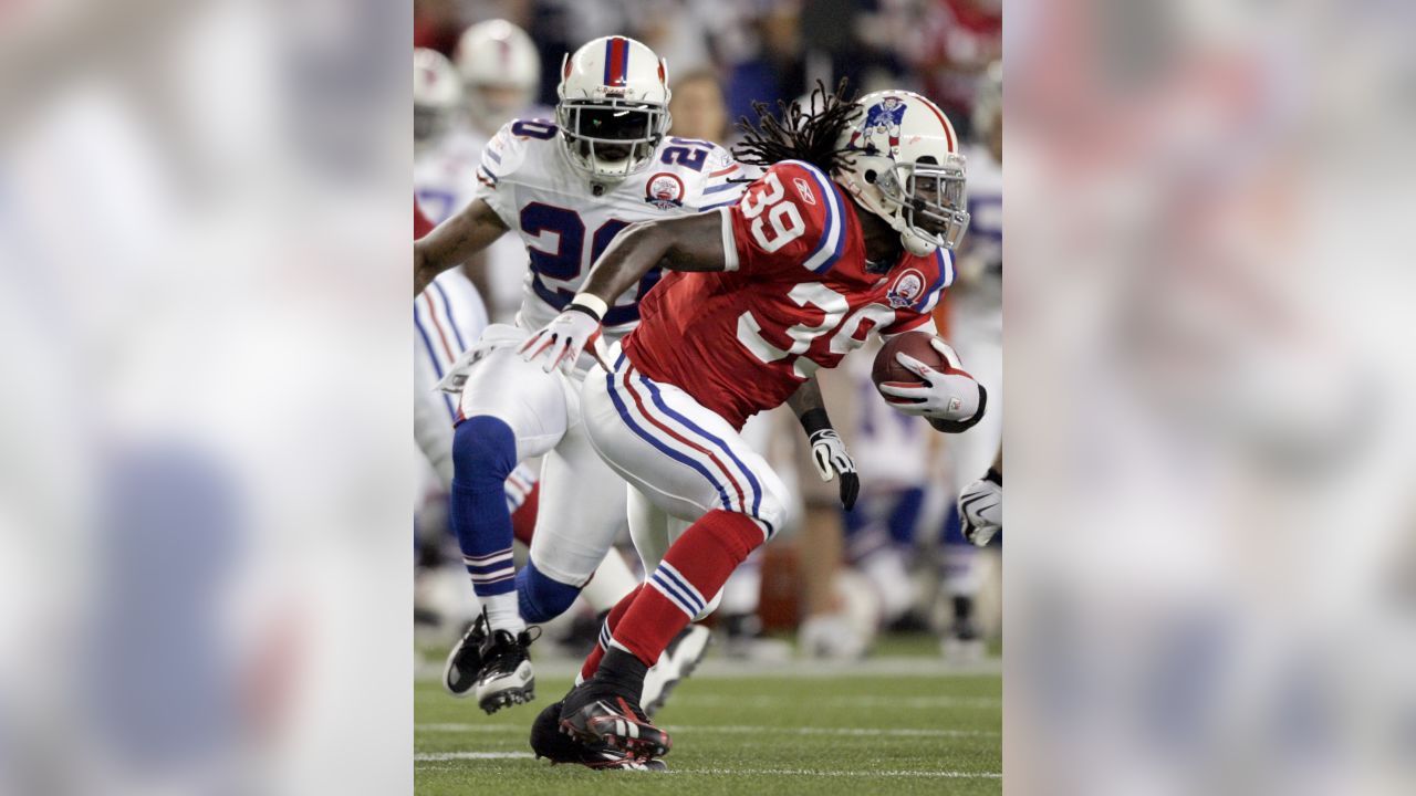 14 September 2009. Bills Defensive End Aaron Schobel (94) with a