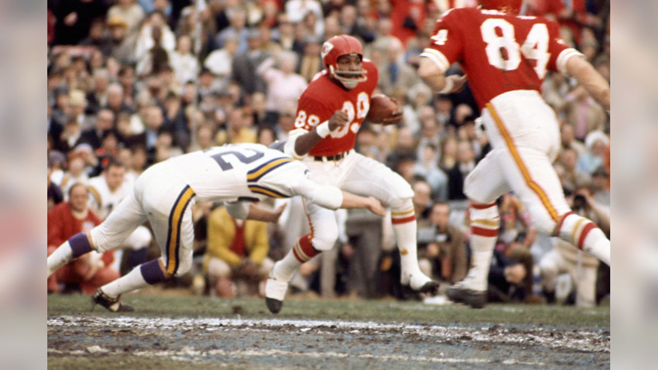 Kansas City Chiefs Jan Stenerud in action, taking kick from QB Len News  Photo - Getty Images