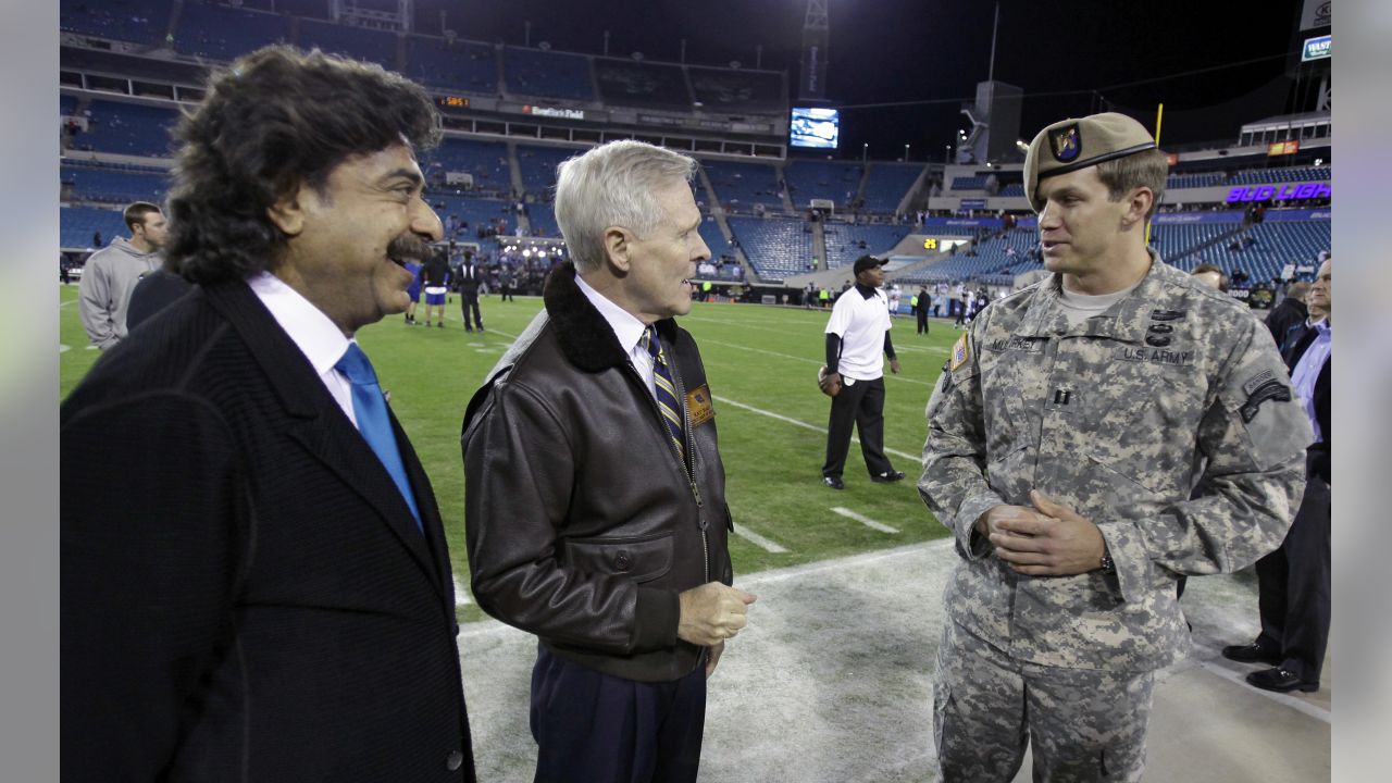 LOOK: Chargers being ripped for cropping solider out of 'Salute to Service'  photo 