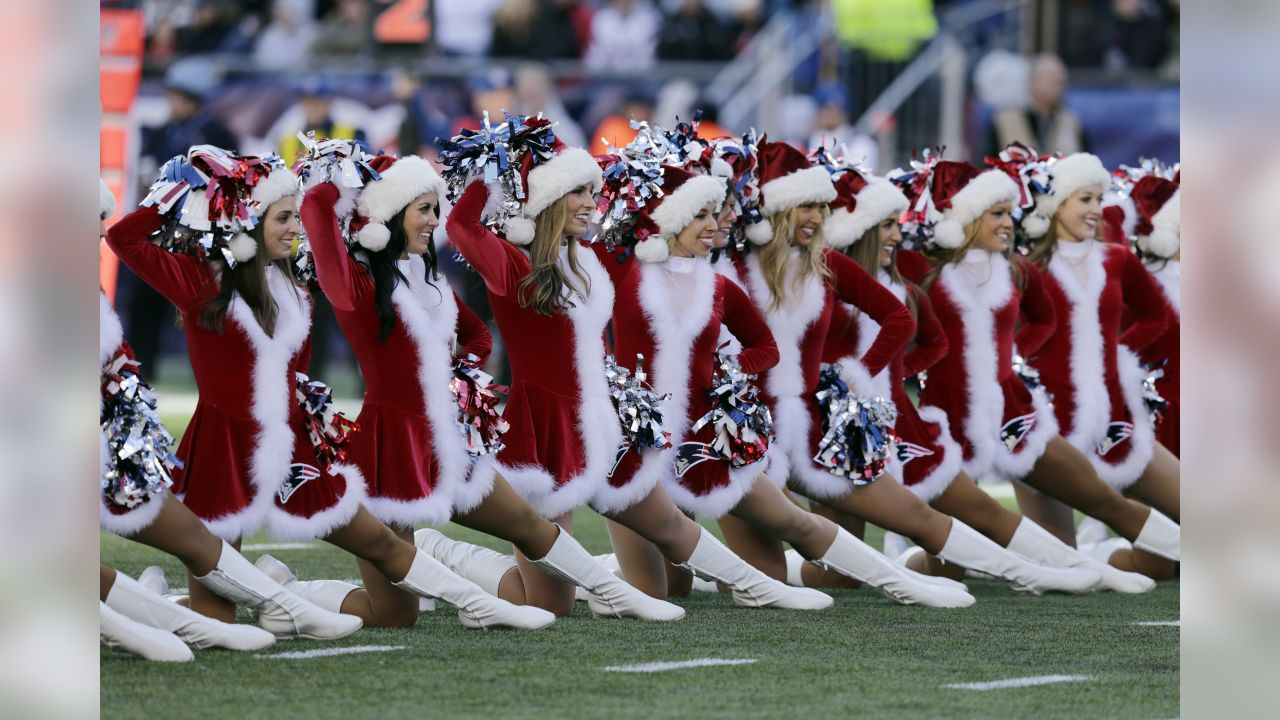 NFL Cheerleaders: Week 15  Nfl cheerleaders, Jets cheerleaders,  Cheerleading