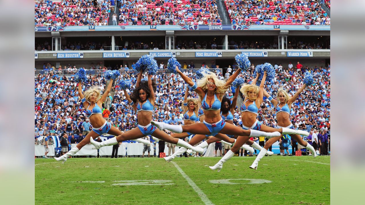 2011 NFL Cheerleaders: Week 2