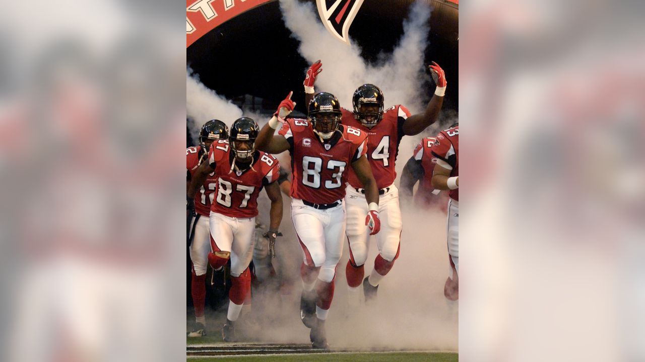 Atlanta Falcons Keith Brooking and Chris Draft in action vs Green