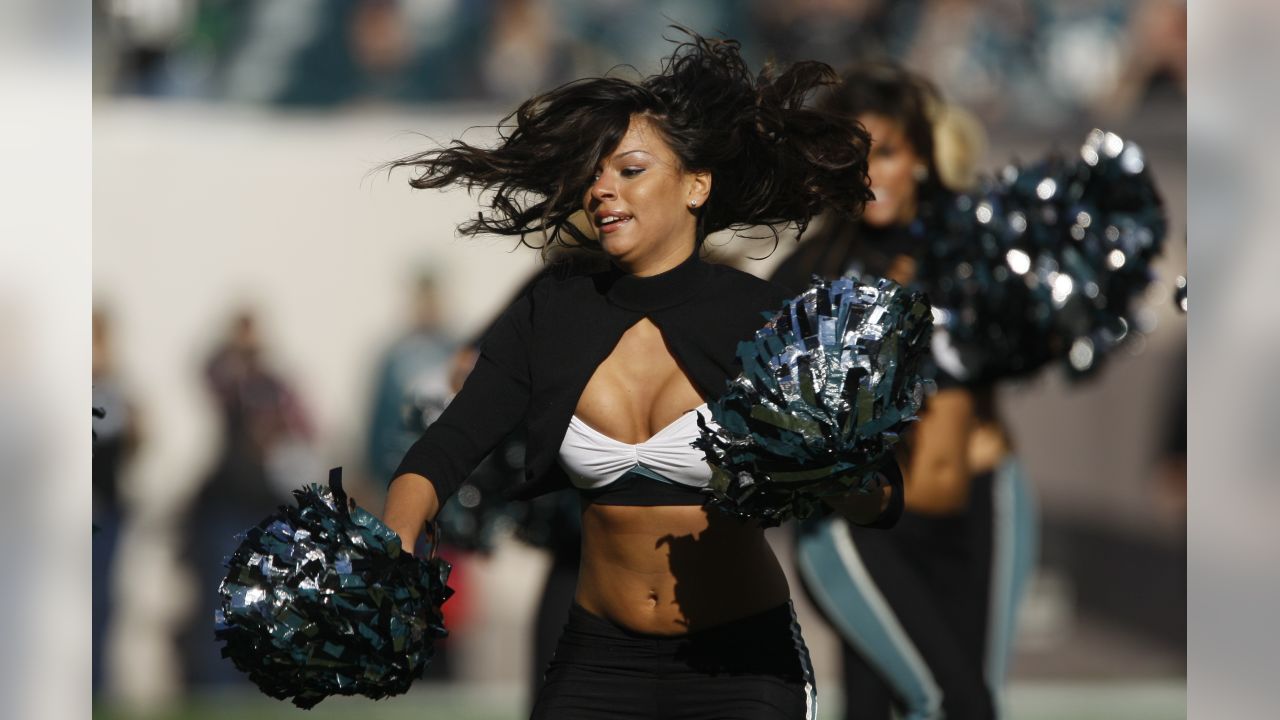 2009 NFL Cheerleaders: Week 12