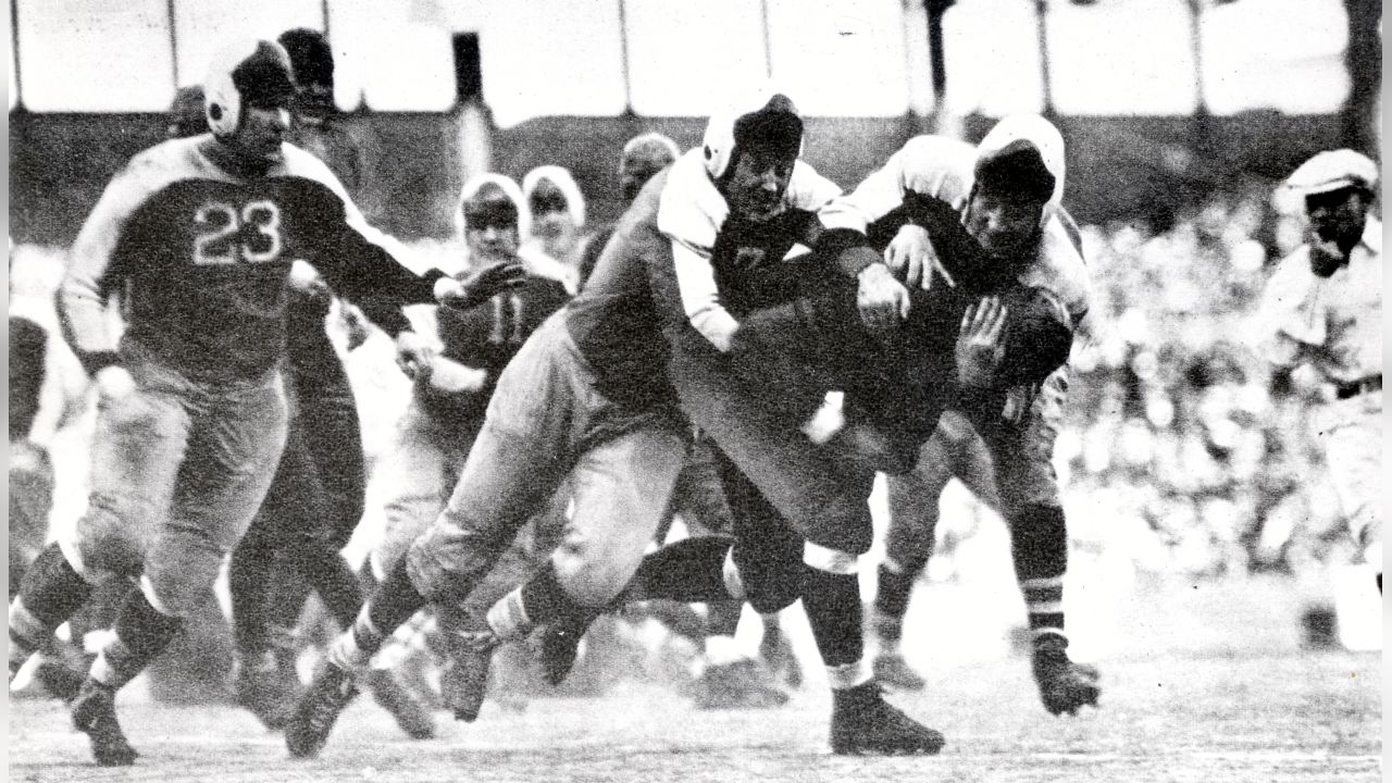 New York Giants' Mel Hein is seen in 1939. (AP Photo Stock Photo - Alamy