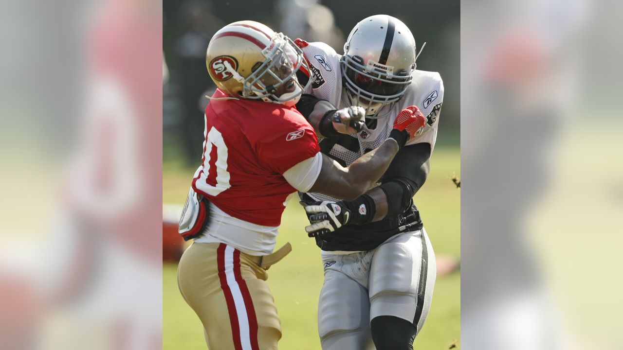 Oakland Raiders' Chris Warren III (34) during NFL football practice in  Napa, Calif., Wednesday, …