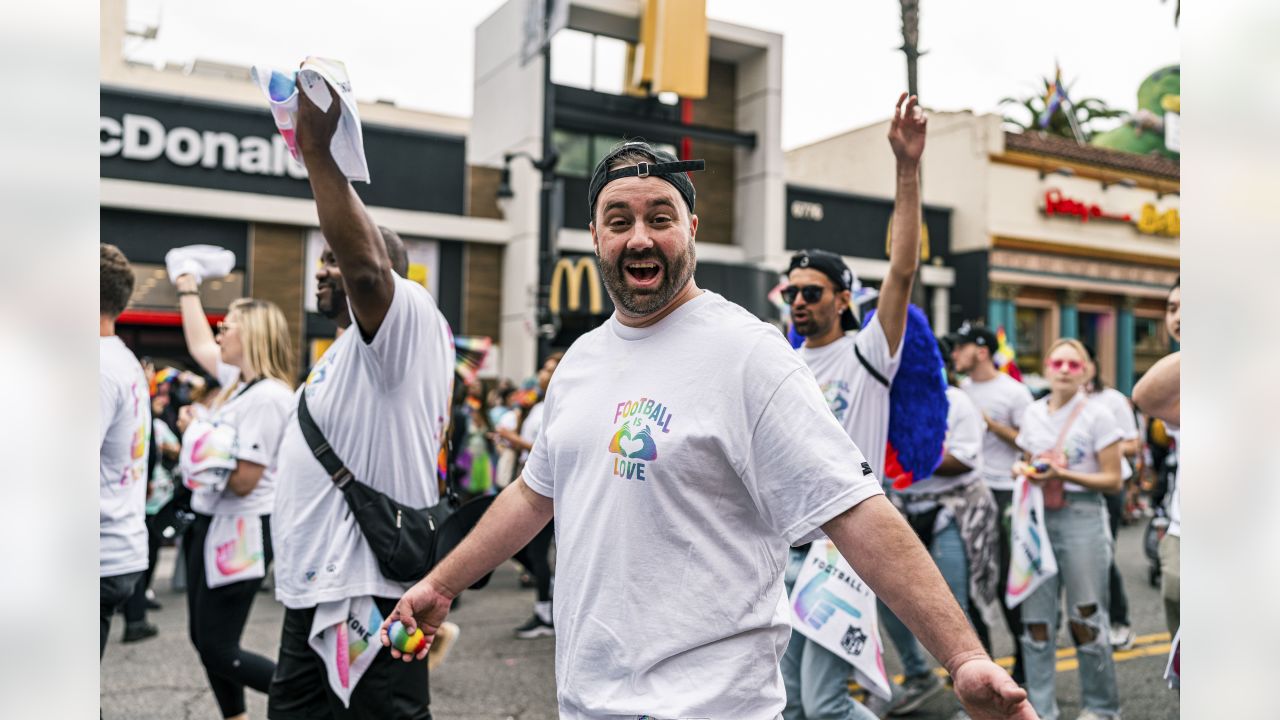 2023 NFL L.A. Pride parade