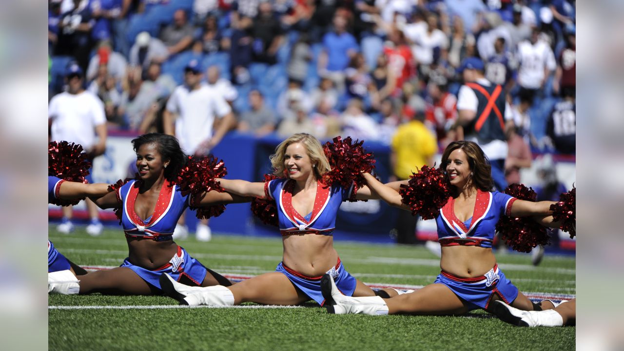 2013: NFL cheerleaders - All Photos 