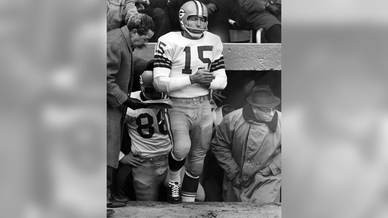 CIRCA 1960's: Quarterback Bart Starr of the Green Bay Packers