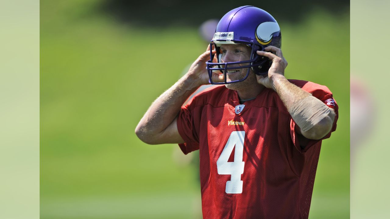 Brett Favre Joins Vikings