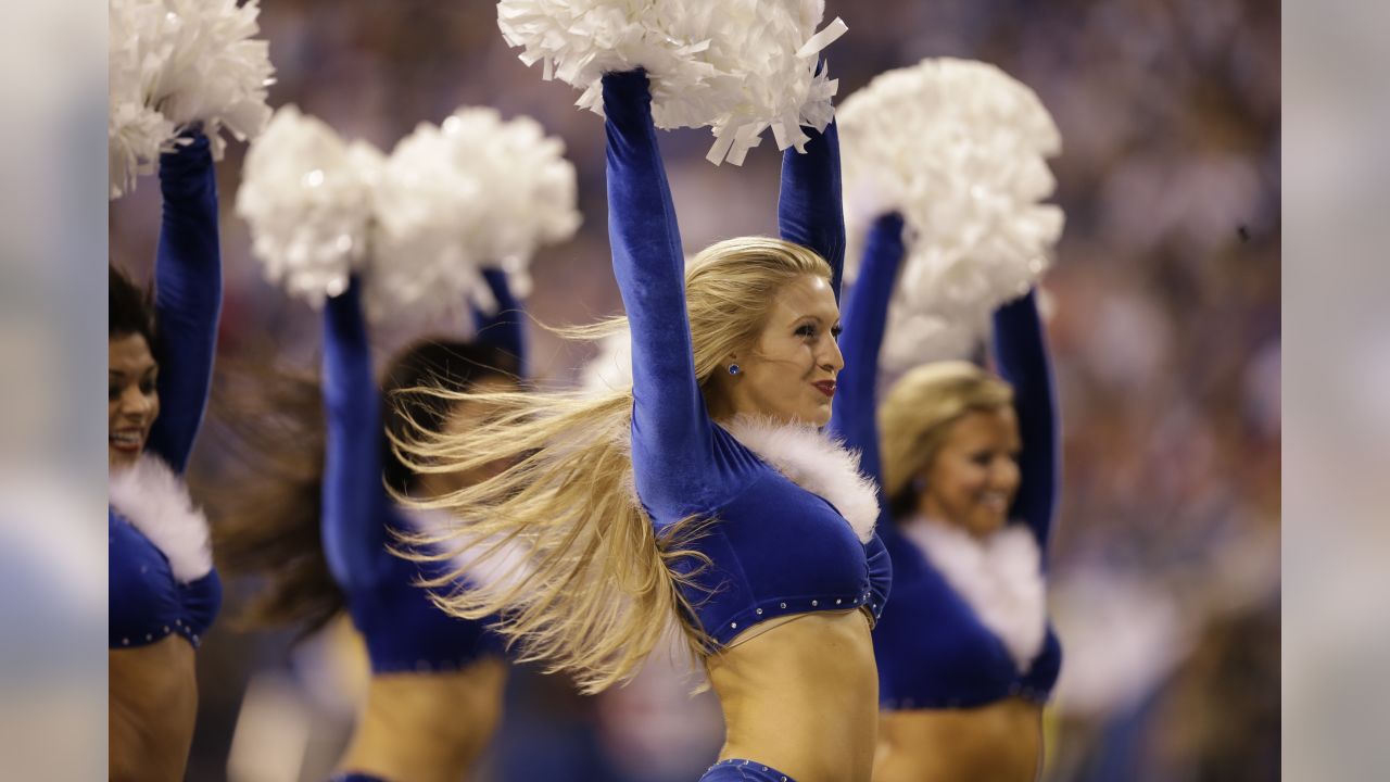 PHOTOS: 2014-15 NFL Cheerleaders