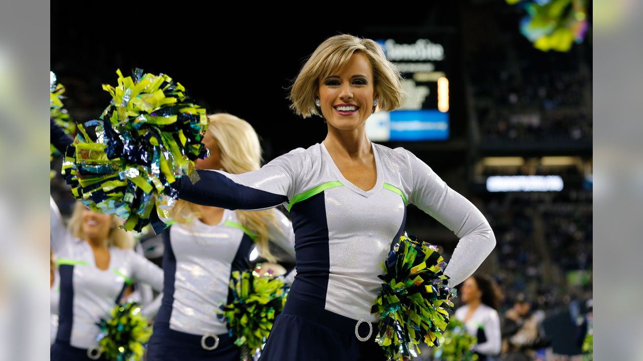 2013: NFL cheerleaders - All Photos 