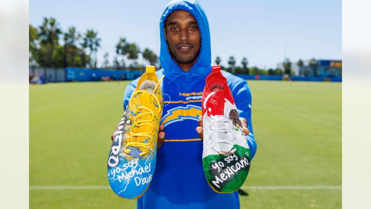 Los Angeles Chargers cornerback Michael Davis during the first