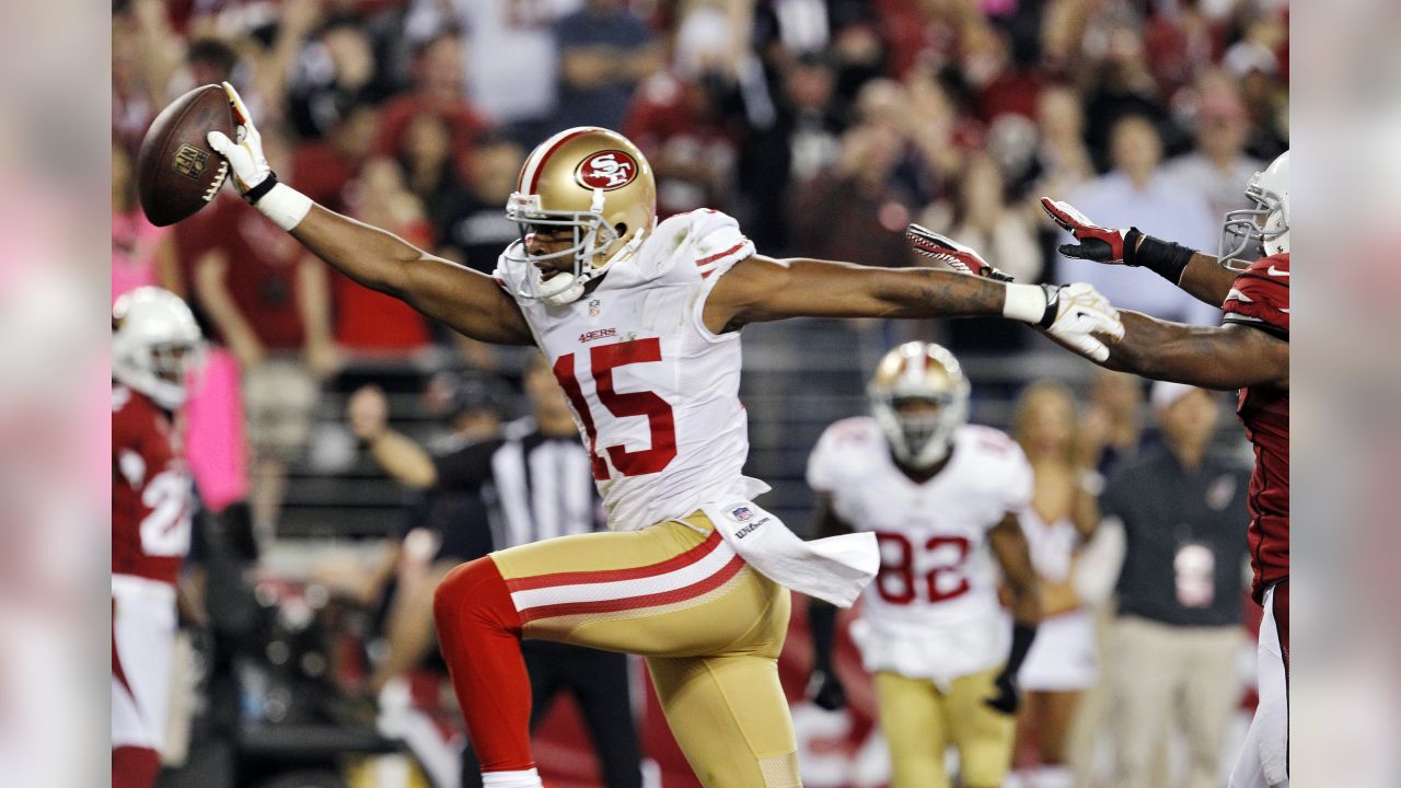 San Francisco 49ERS Alex Smith hands off to Frank Gore in the second  quarter in week 4 of the NFL season at MetLife Stadium in East Rutherford,  New Jersey on September 30