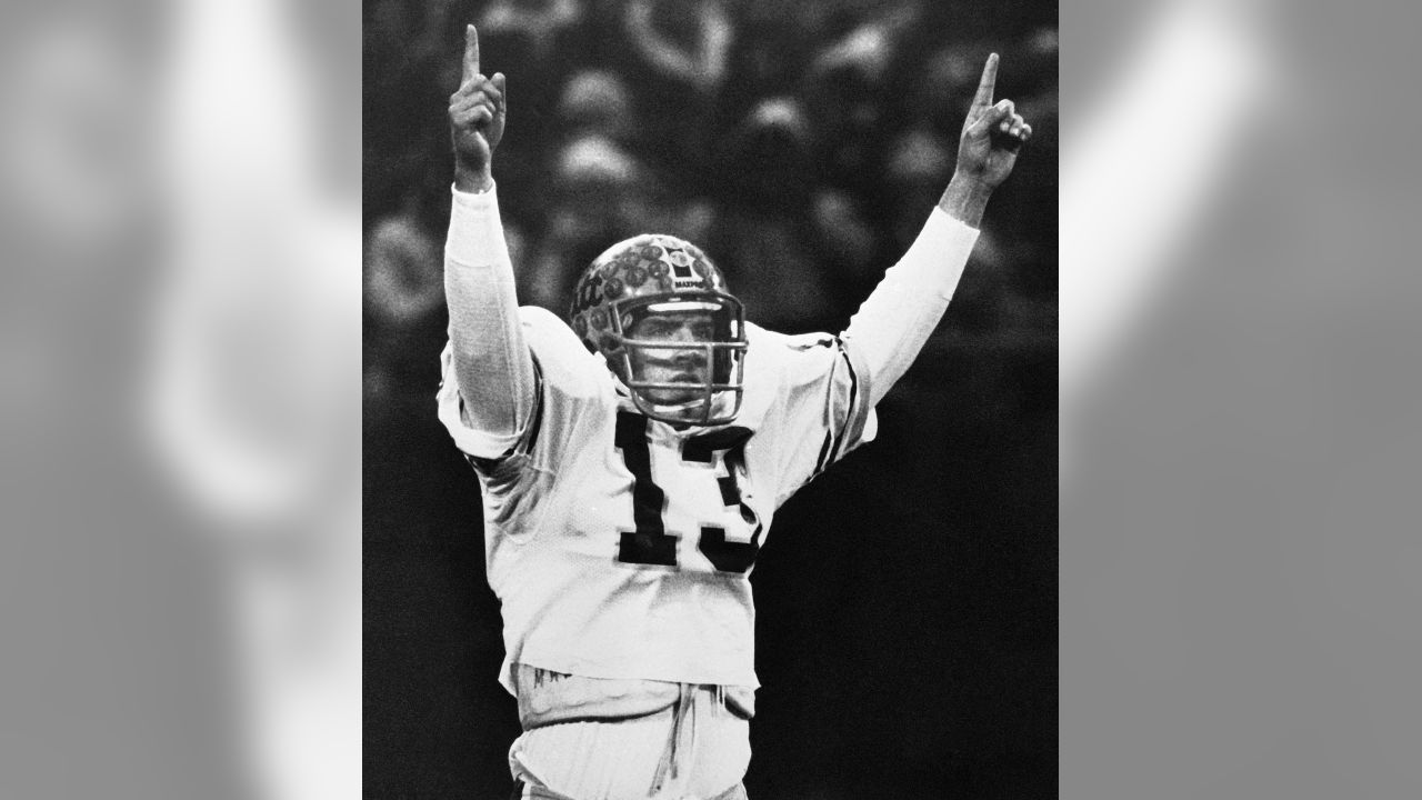 AFC and NFC teams competing in the 1982 NFL Pro Bowl, on ABC Sports.  Fotografía de noticias - Getty Images